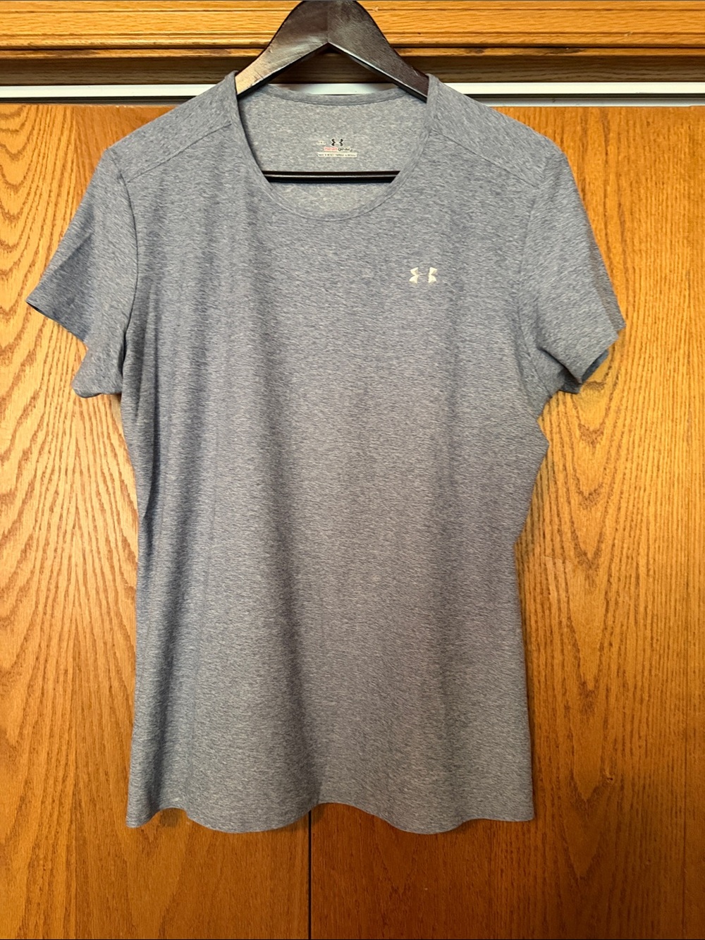 Under Armour Women’s Heathered Blue Short Sleeve Performance Tee